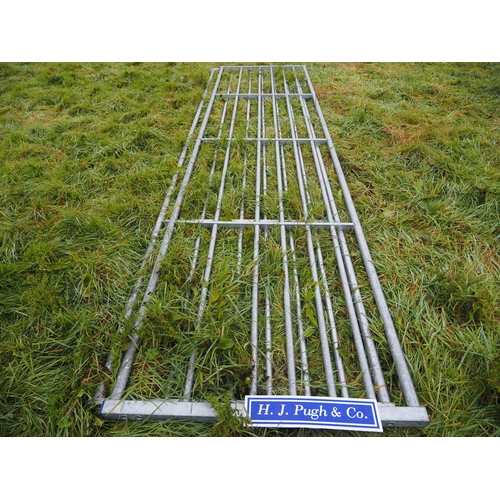 213 - Galvanised 7 bar gate 15ft - 2