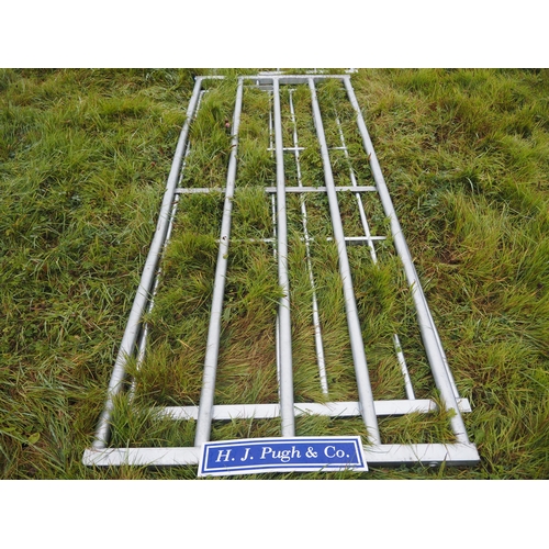 232 - Galvanised 7 bar gate 8ft - 1 + heavy duty 5 bar cattle gate 9ft - 1