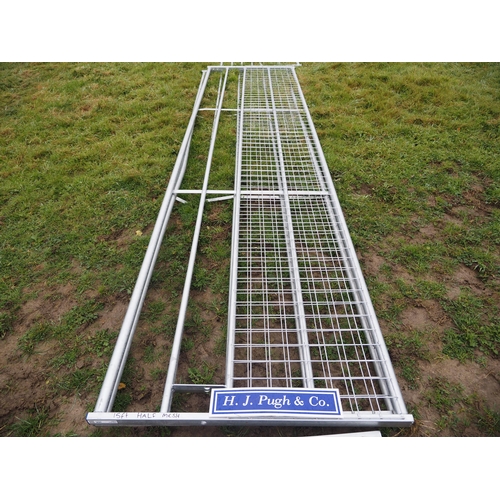 241 - Half mesh gates 15ft - 2