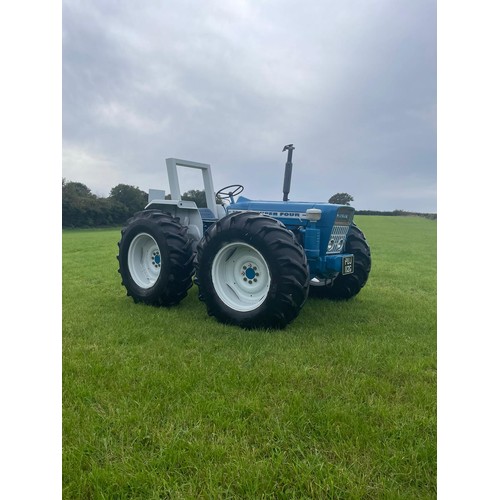 132 - Ford County 754 tractor. 1969. Fully restored. Runs and drives. Fitted with rare torque converter ge... 