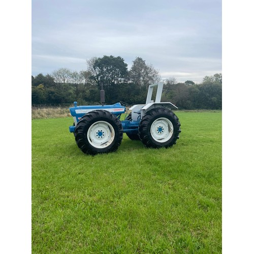 131 - Ford County 654 tractor. 1966. Fully restored. Fitted with spacer gearbox with no internals. Runs an... 