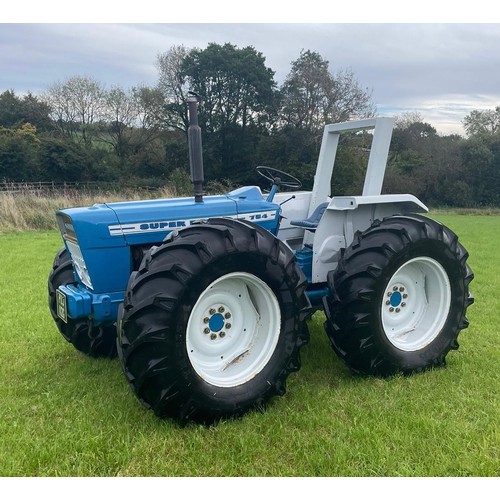 132 - Ford County 754 tractor. 1969. Fully restored. Runs and drives. Fitted with rare torque converter ge... 