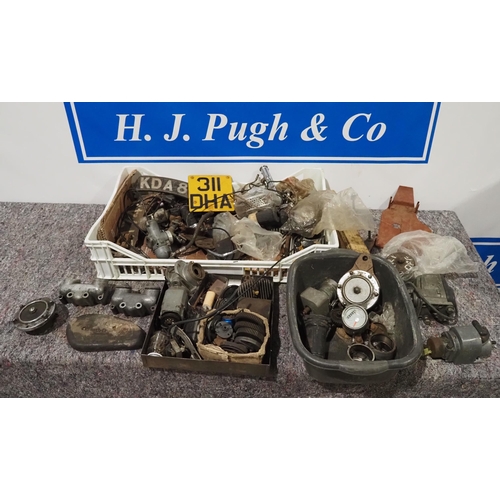 Triumph motorcycle parts to include rocker covers, tank pads, AMAL