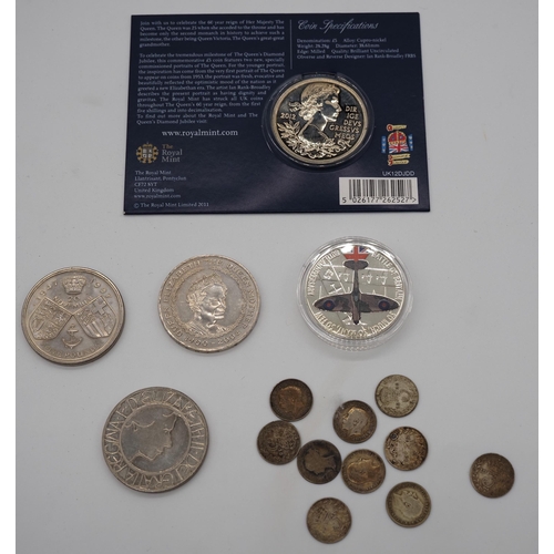 389 - Commemorative and other coins to include Battle of Britain 80th anniversary £5 coin