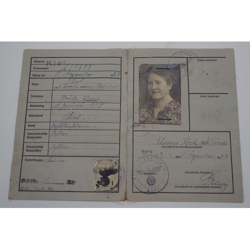 255 - 1944 German Nazi ID card