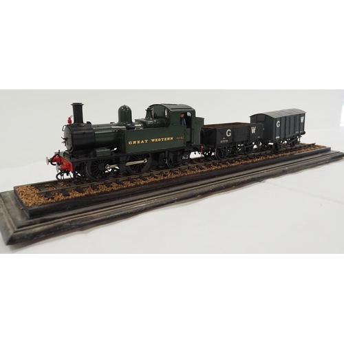 34 - Great Western Railway 4842 model locomotive and tenders 19