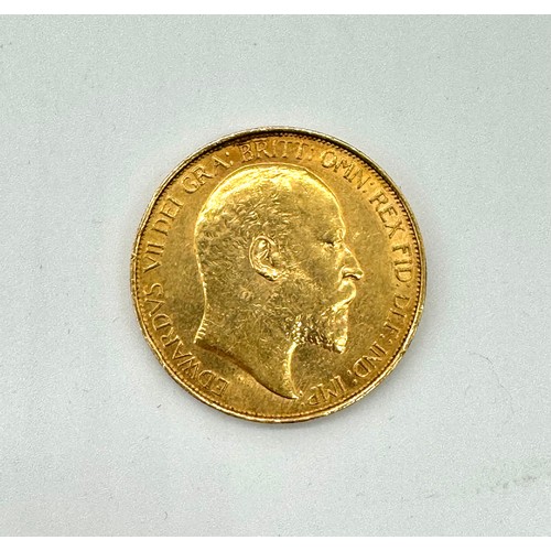 397 - Rare £5 1902 gold sovereign. Approx. 40g