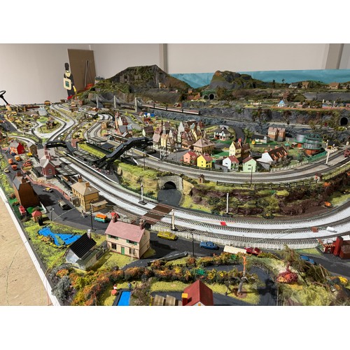 63A - OO Gauge scale model railway layout with detailed scenery including bridges, castles, stations, vehi... 