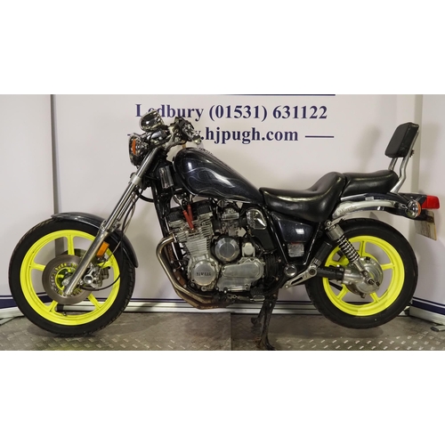 Yamaha XJ700 Maxim motorcycle. 1985. 700cc Runs and rides. Recent