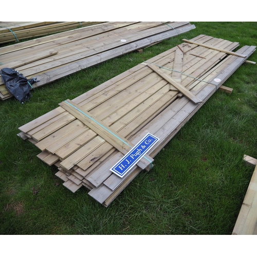 1030 - T&G and shiplap average 3.9m x90x15