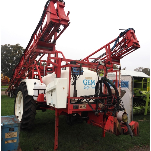 1574 - Gem Selftrak 2200L 20m crop sprayer