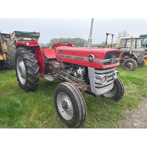 1620 - Massey Ferguson 135 tractor. Runs. New rear tyres. Reg. PUB 785D. V5 and key in office