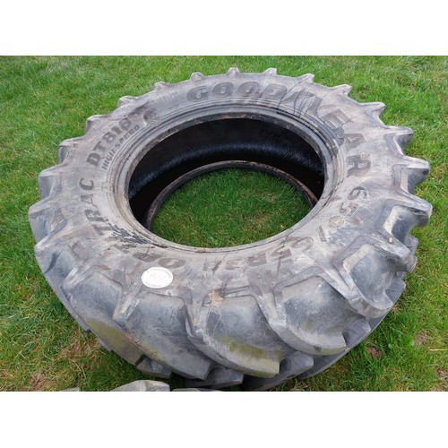 1559 - Goodyear 650/65R38 tyre