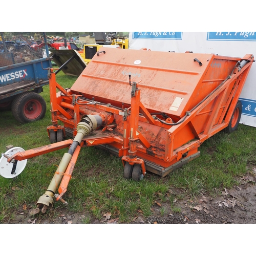 1593 - Kubota towed PTO sweeper/collector