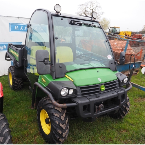 1595 - John Deere 855D gator. Key in office