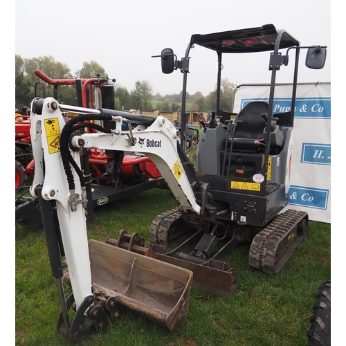 1597 - Bobcat E172 mini digger with 2 buckets. Showing 550 hours