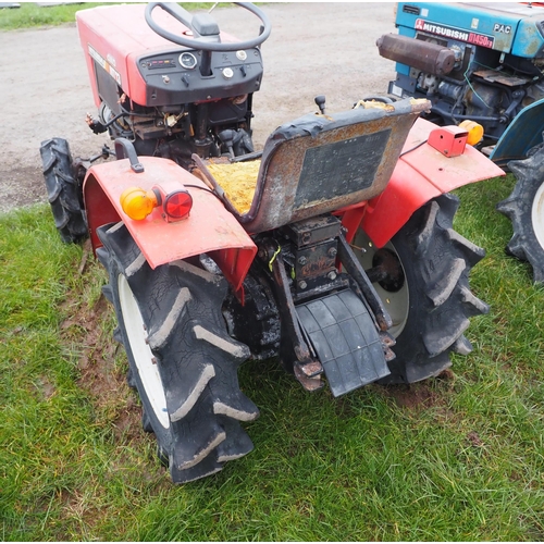 1607 - Mitsubishi MT13 4WD compact tractor