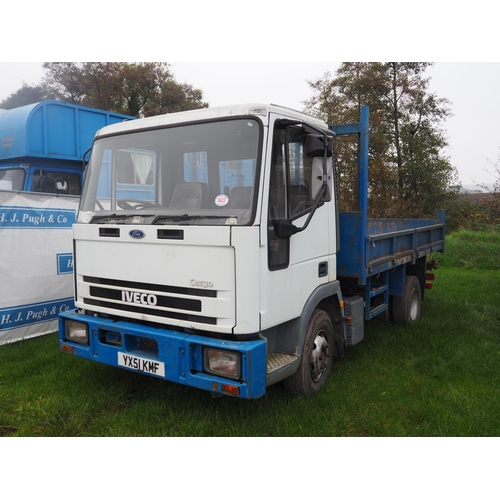 1633 - Ford Iveco Cargo 75E tipper lorry. Runs and drives. Tip bed in working order. Showing 151,661 km. Re... 