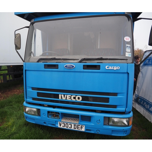 1634 - Ford Iveco 7.5 ton 3 horse lorry with living. Runs and drives. CAT C on 29.11.2004. Reg. V303 DEF. V... 