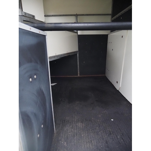 1674 - Equi-Trek double horsebox with side loading and front partition