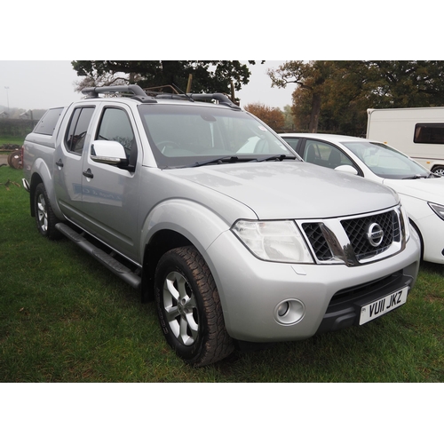 1839 - Nissan Navara Tekna. Showing 55,000 miles. MOT until 22/10/2025. Reg. VU11 JKZ. V5, manuals and key ... 