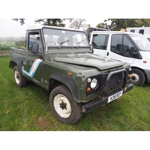 1849 - Land Rover Defender 90 200 TDI. 1991. Runs and drives. No MOT. Reg. H38 REP. V5 and key in office