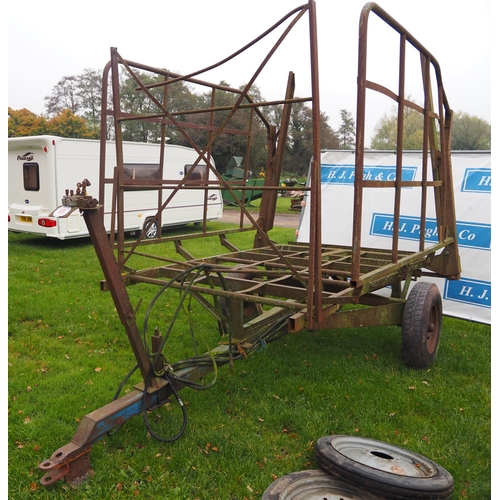 1909 - 2 Wheeled bale carrier