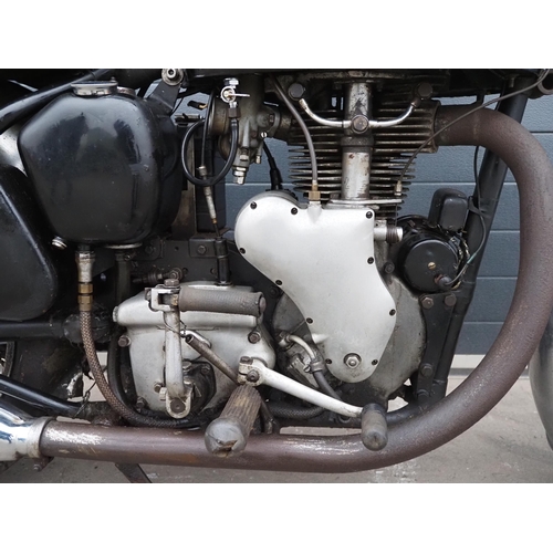 838 - Velocette Venom motorcycle. 1956. 500cc
Frame No. RS8847
Engine No. VM1436
Engine turns over with co... 