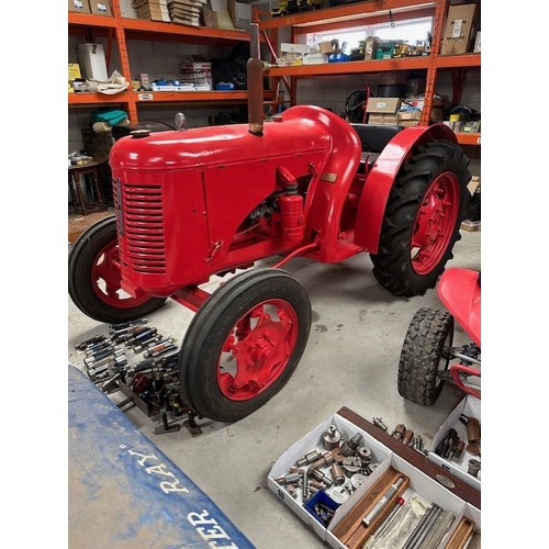 139 - David Brown Cropmaster VK1 tractor, 1948. Fully restored. Reg. 712 XUE.