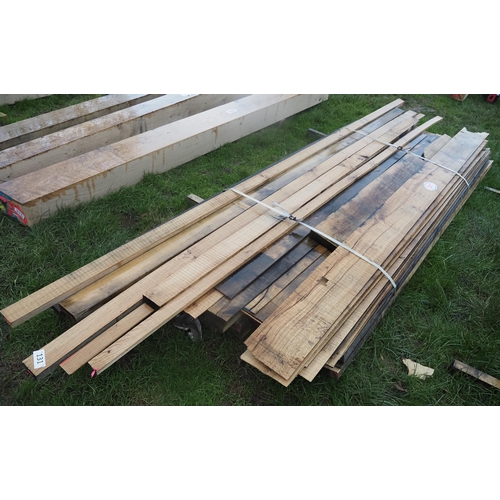 1081 - Bundle of oak offcuts average 2.8m