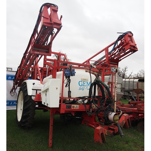 1612 - Gem Self Trak Sprayer 2200 litre 20m