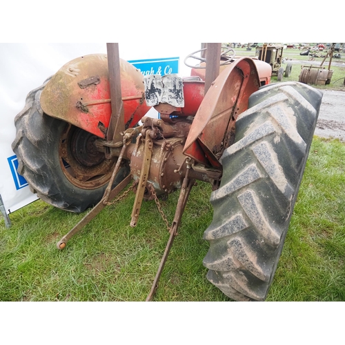 1628 - Massey Ferguson 35 diesel tractor. Reg. 7367 YJ