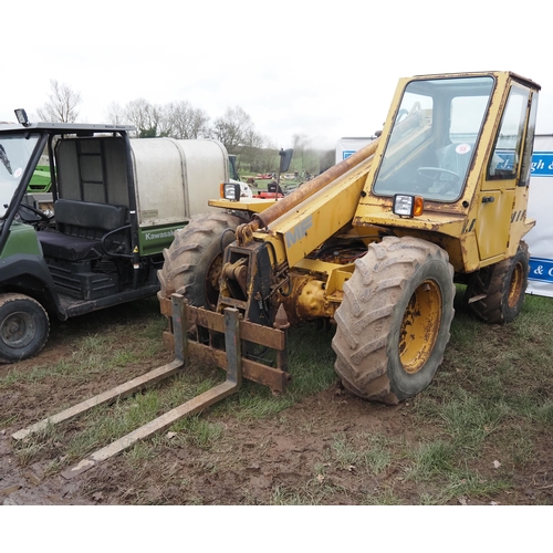 1638 - Massey Ferguson 24 telehandler. 1985. Runs and drives. Key in office