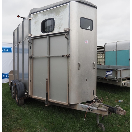 1665 - Ifor Williams HB510RC Silver Classic horse trailer