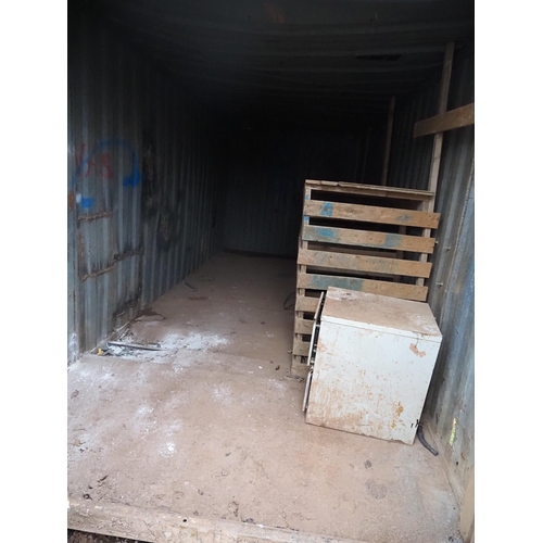 1674 - Steel shipping container 20ft