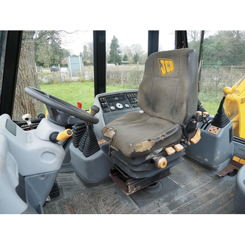 1726 - JCB 3CX site master. 1998. C/w backhoe and pallet tines. Working order Reg. S602 JPR. Key in office