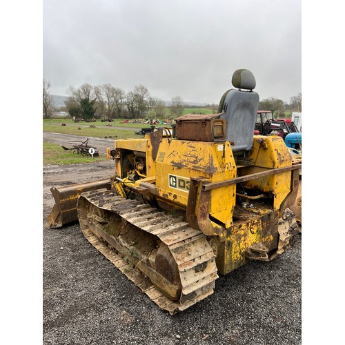 1725 - Caterpillar D3 dozer with blade. Needs attention