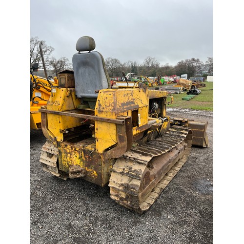 1725 - Caterpillar D3 dozer with blade. Needs attention