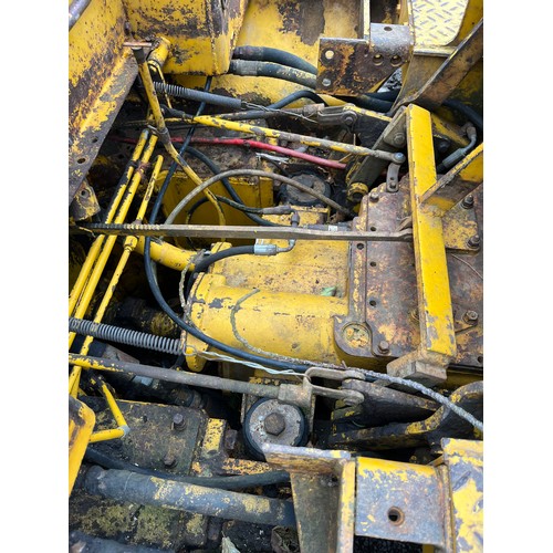 1725 - Caterpillar D3 dozer with blade. Needs attention