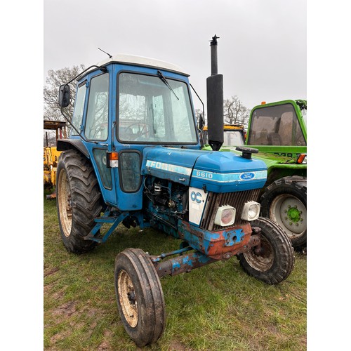 1623 - Ford 6610 tractor. Runs and drives. Fitted with pick up hitch and good tyres. Showing 6148 hours. Re... 