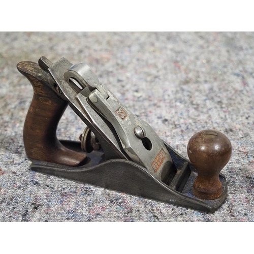 659 - Record No.2 SS corrugated plane