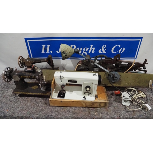 875 - Small power hacksaw, Singer sewing machines, etc.