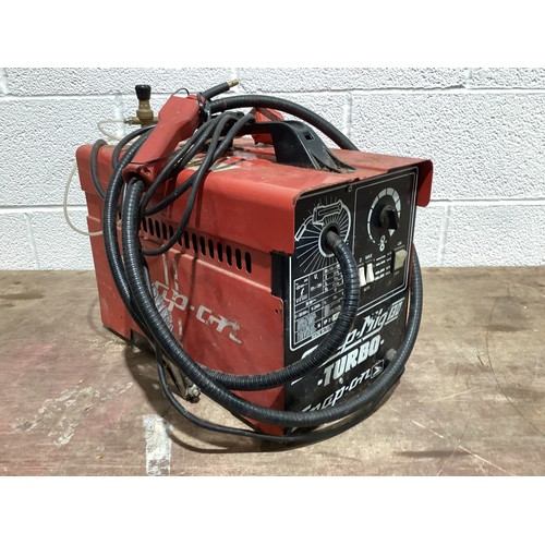 885 - Snap On mig welder