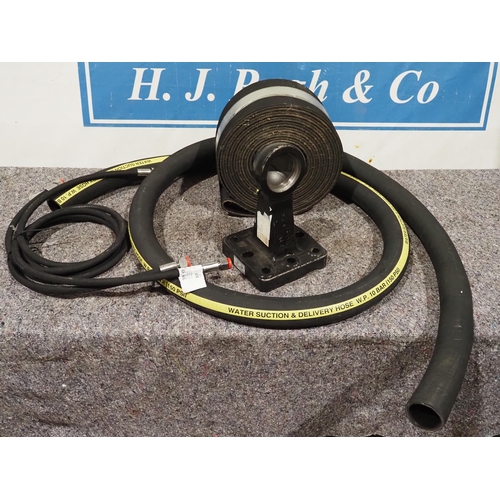 309 - Tow hitch ball coupling, hydraulic hoses, suction hose and belting