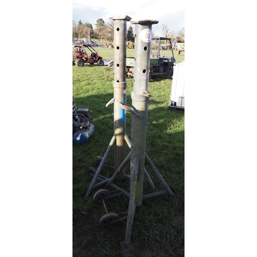 80 - Heavy duty axle stands - 2