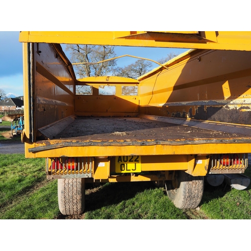 1542 - Richard Western RC14 trailer. Hydraulic rear tailgate, sprung drawbar