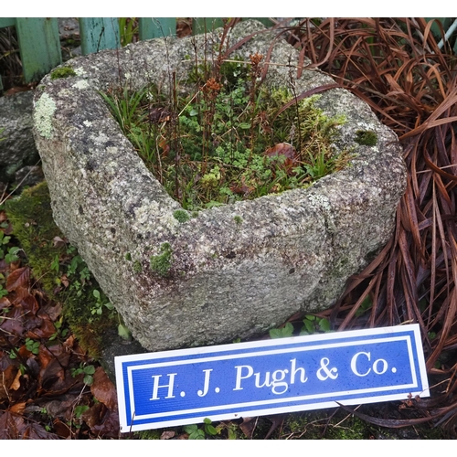 369 - Stone trough 1'x1'