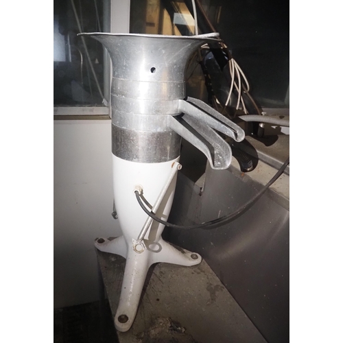 198 - Stainless steel separator