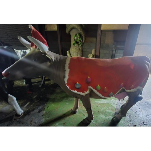 375 - Fibreglass/resin cow ornament 9'