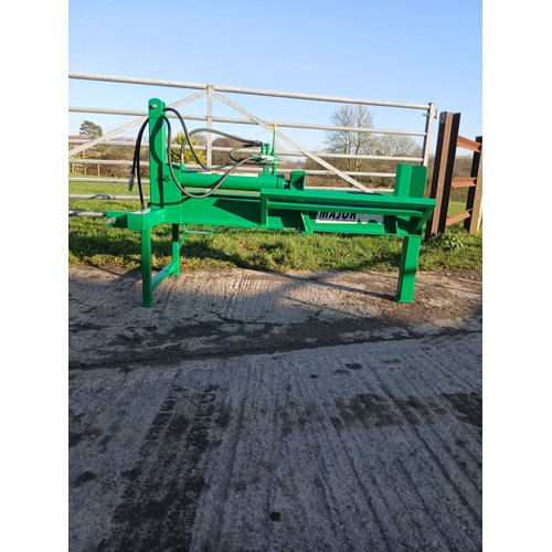 Lot 1025      